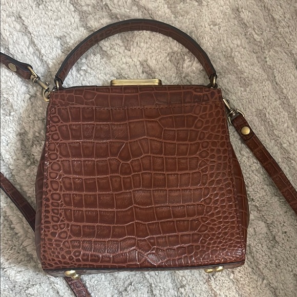 Elegant Brown Crocodile-Embossed Handbag - Picture 2 of 10